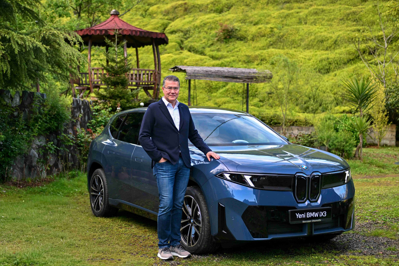 Yeni BMW iX3 Türkiye’de Yollara Çıktı