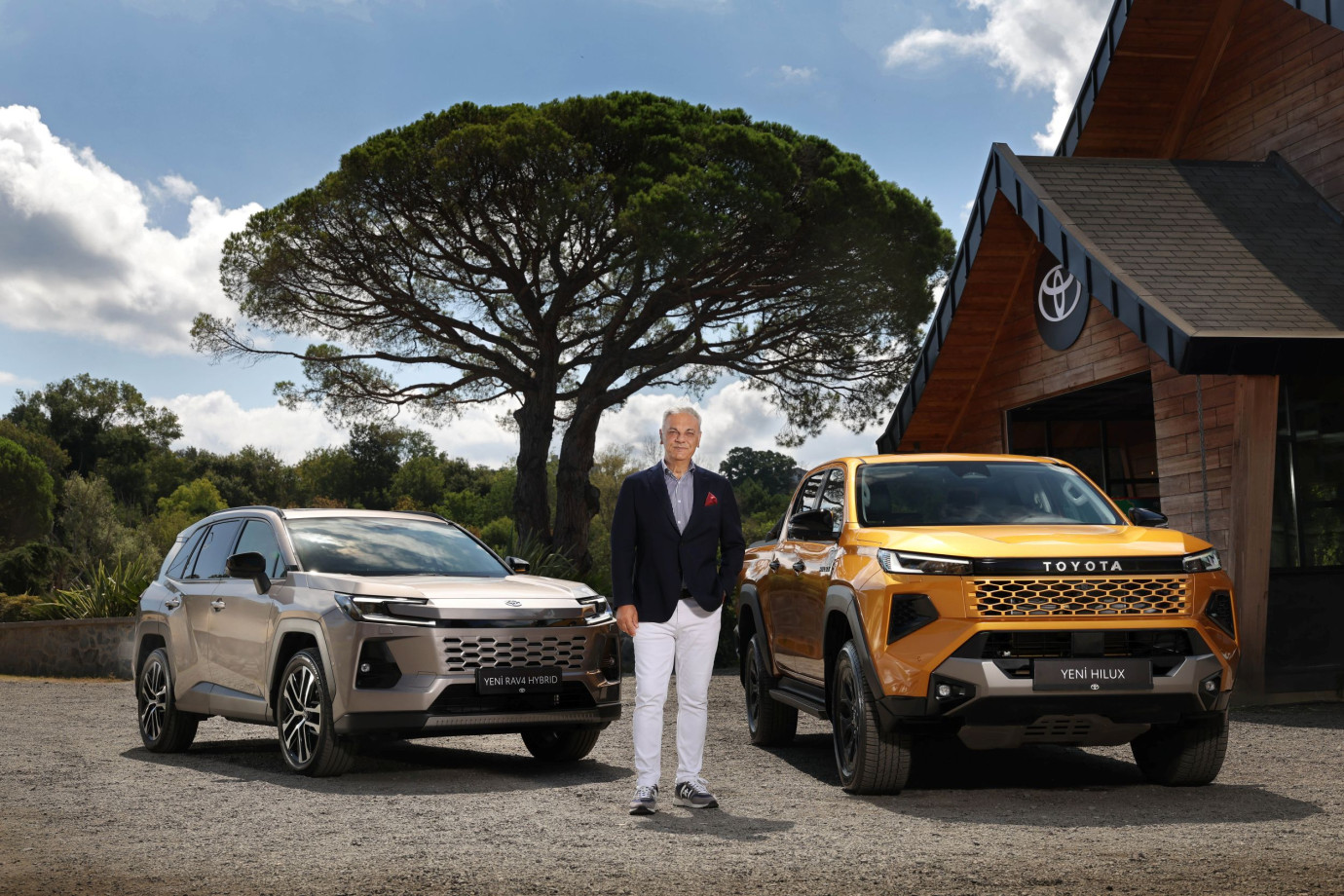 Yeni Toyota Hilux yine iddialı geldi!.. 