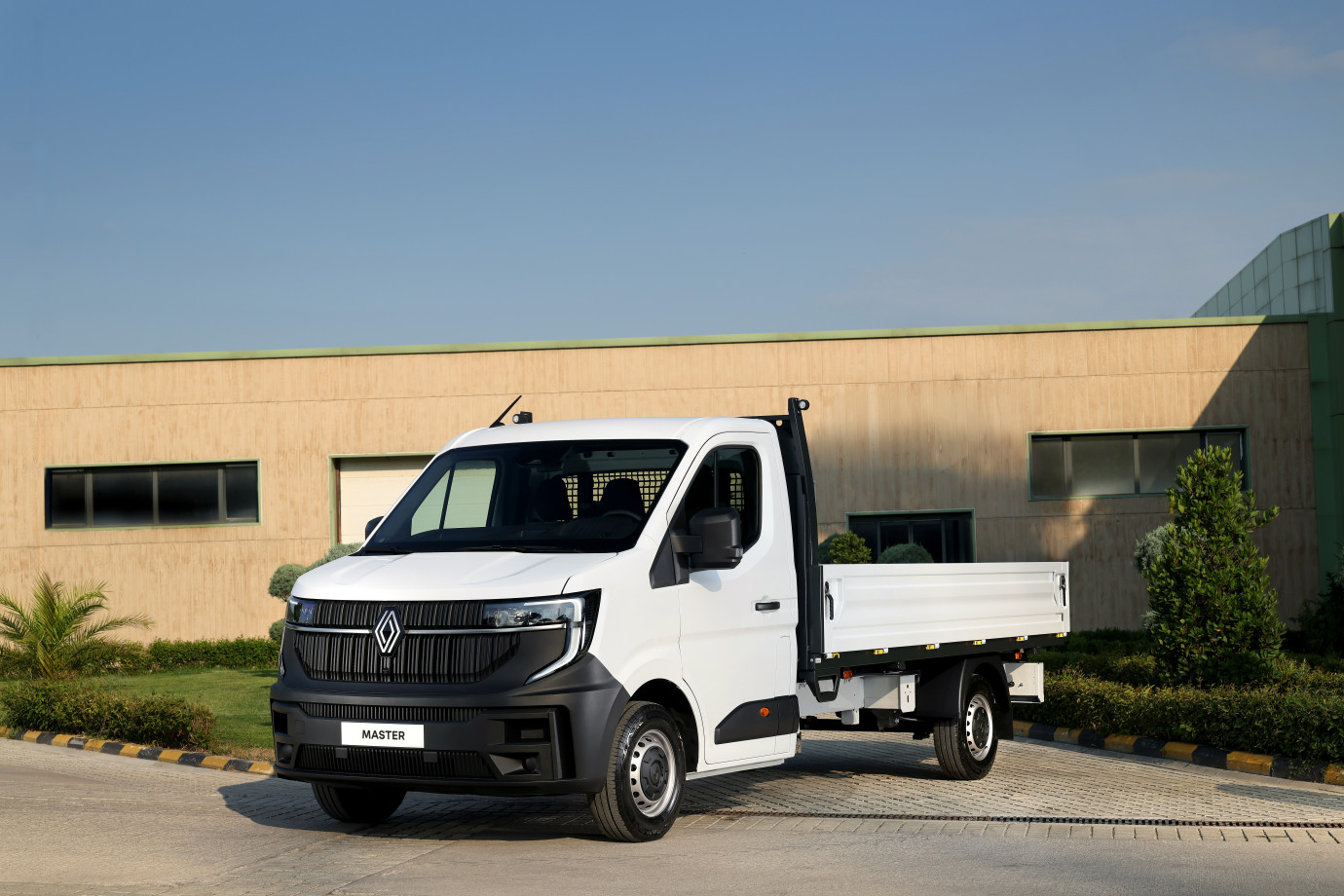 Renault’tan Ticari Atak!..