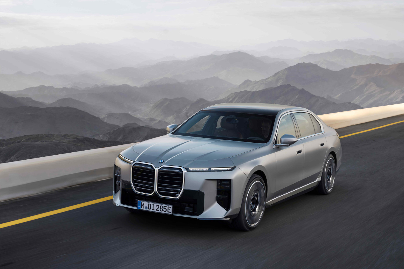 Yeni BMW 7 Serisi Türkiye’de Satışa Sunuldu!.. 