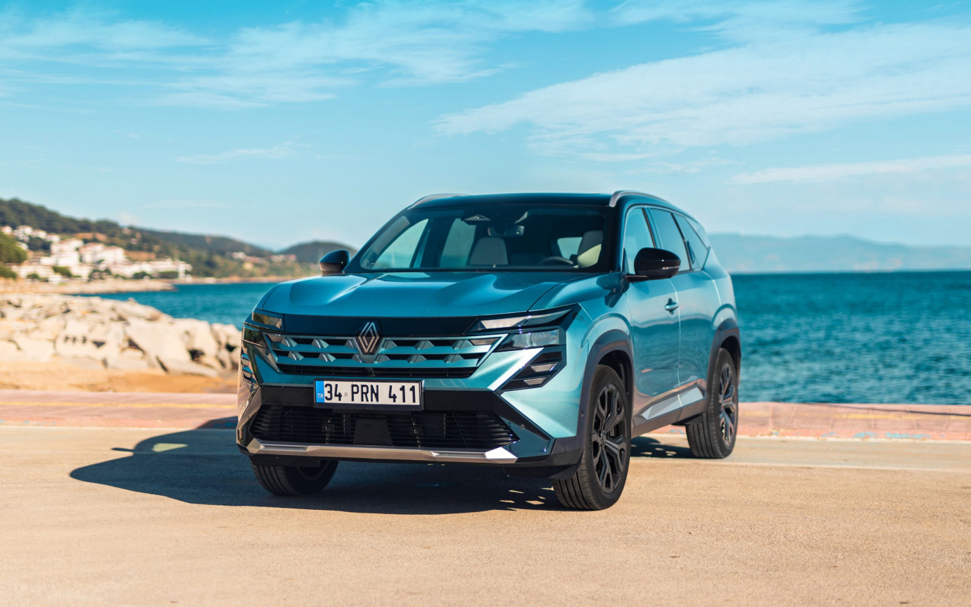 Renault liderliğini pekiştirdi, arayı açmaya devam ediyor!