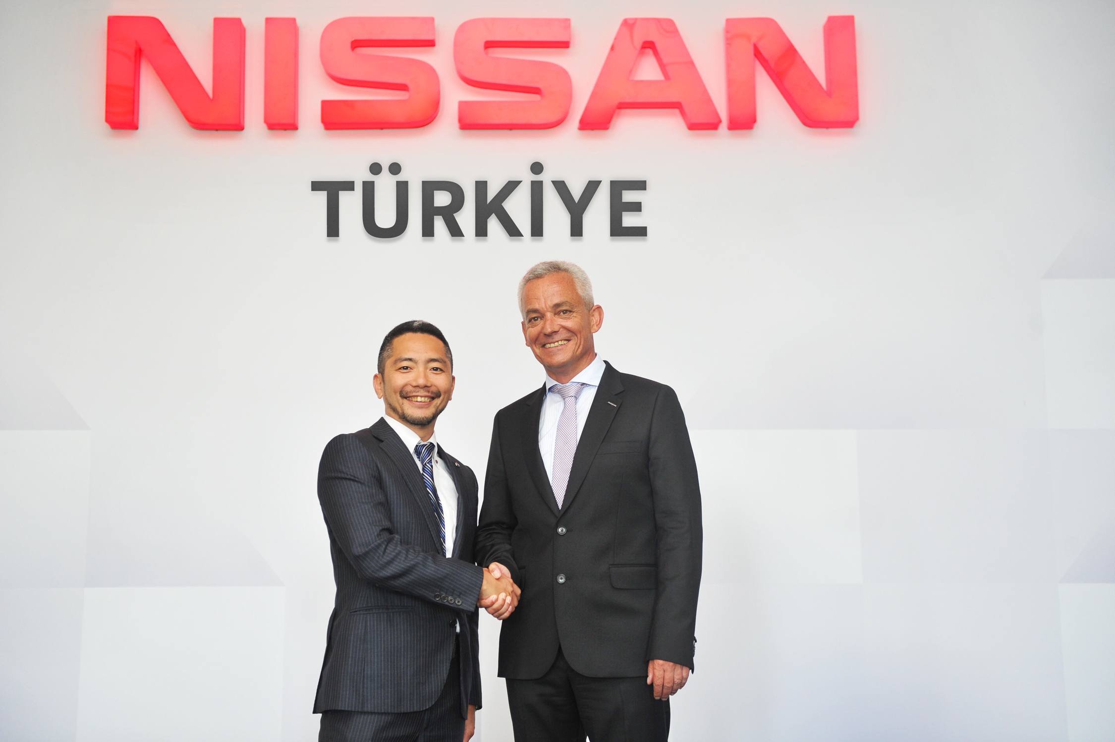 Nissan faaliyetlerini kendisi devam ettirecek