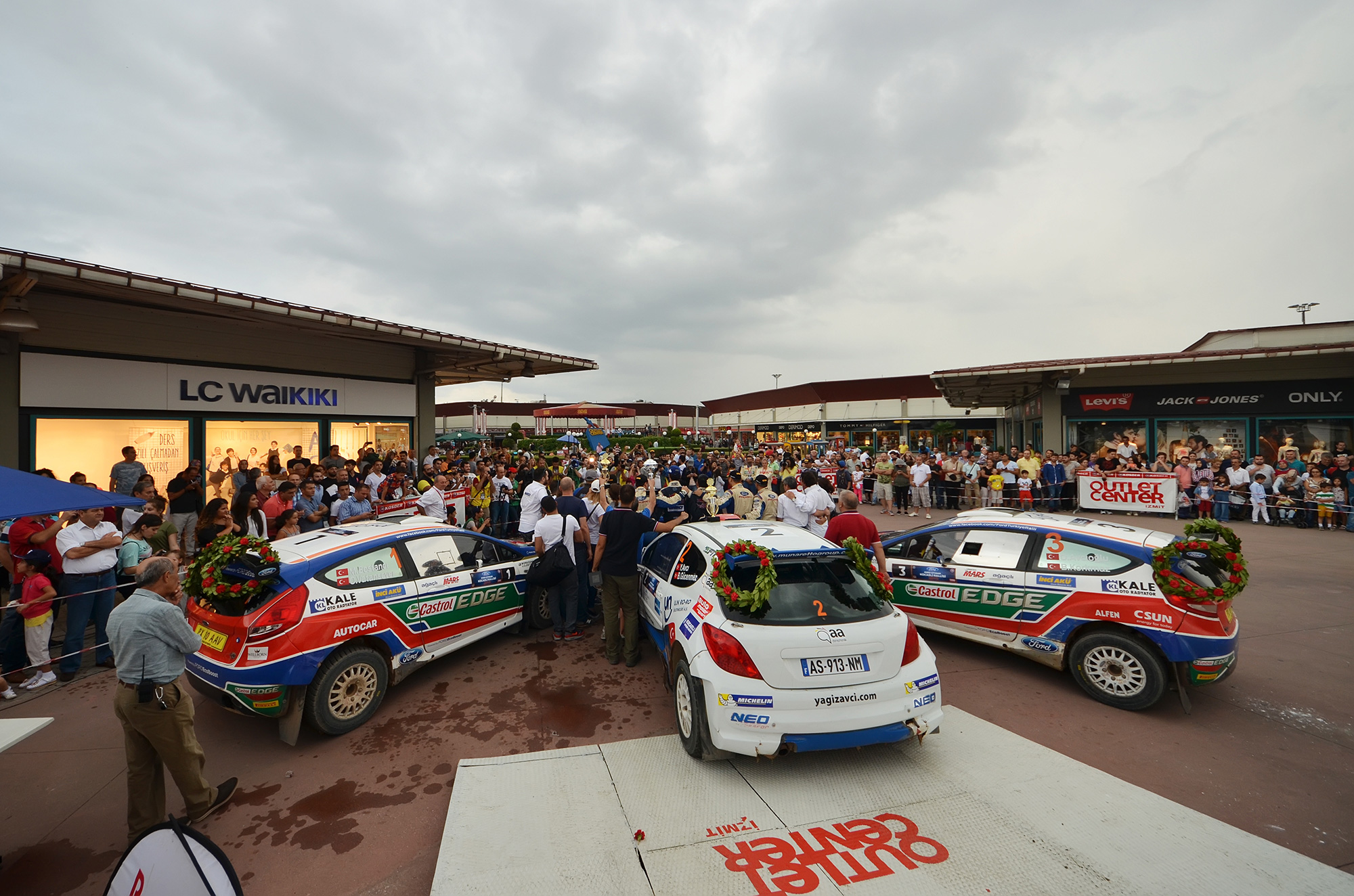 Zorlu yarış Avcı- Gücenmez ikilisinin...