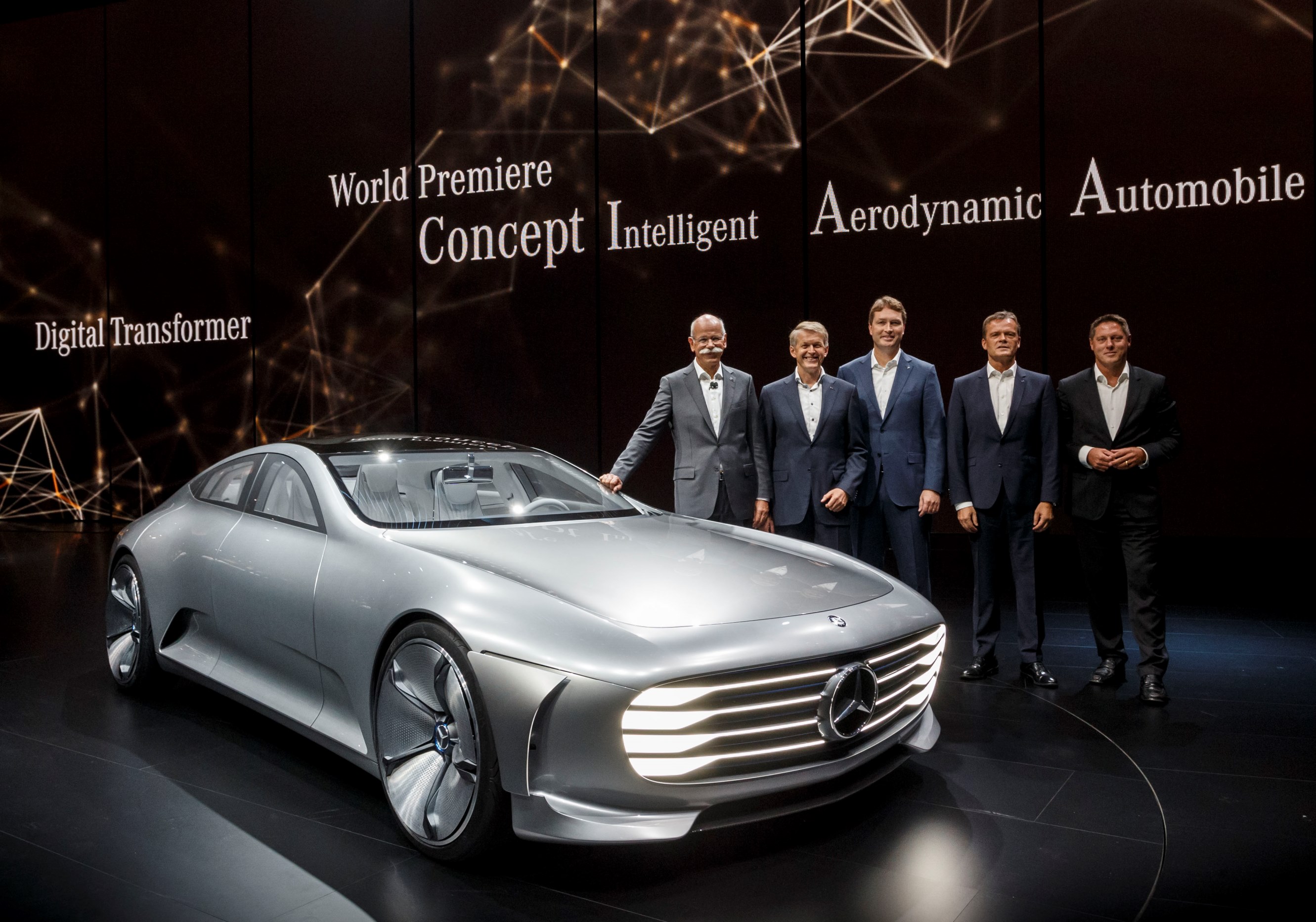 Mercedes- Benz'in fuardaki teması ''Otomobilin Geleceği''