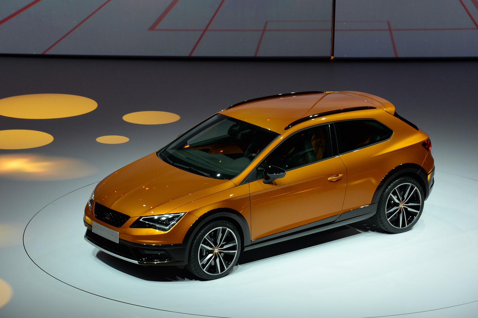 Seat Leon Cross Sport, Frankfurt'ta !