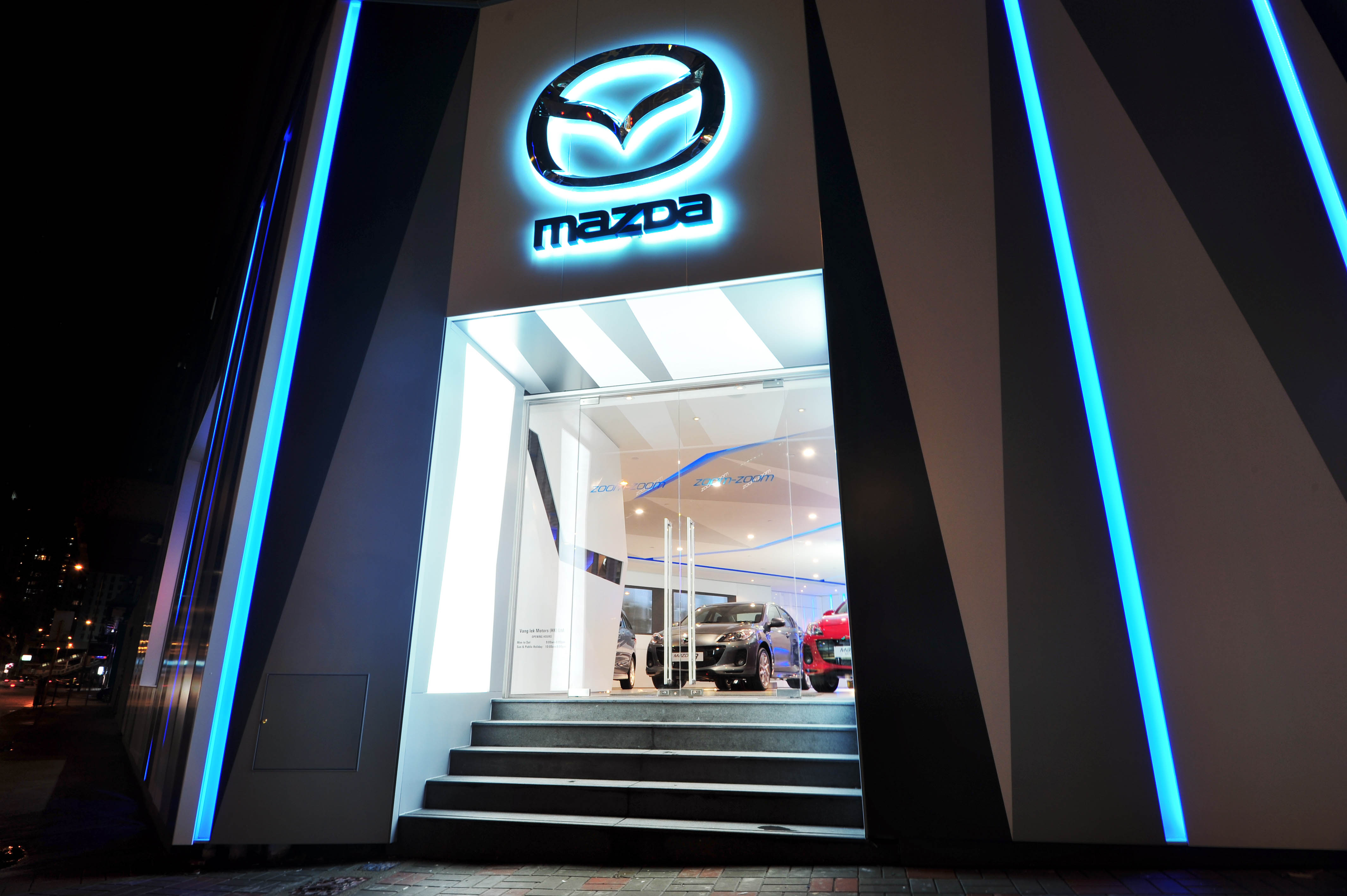 Mazda bayileri değişiyor !