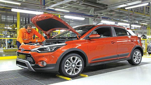 Hyundai i20 Active bantlardan indi!