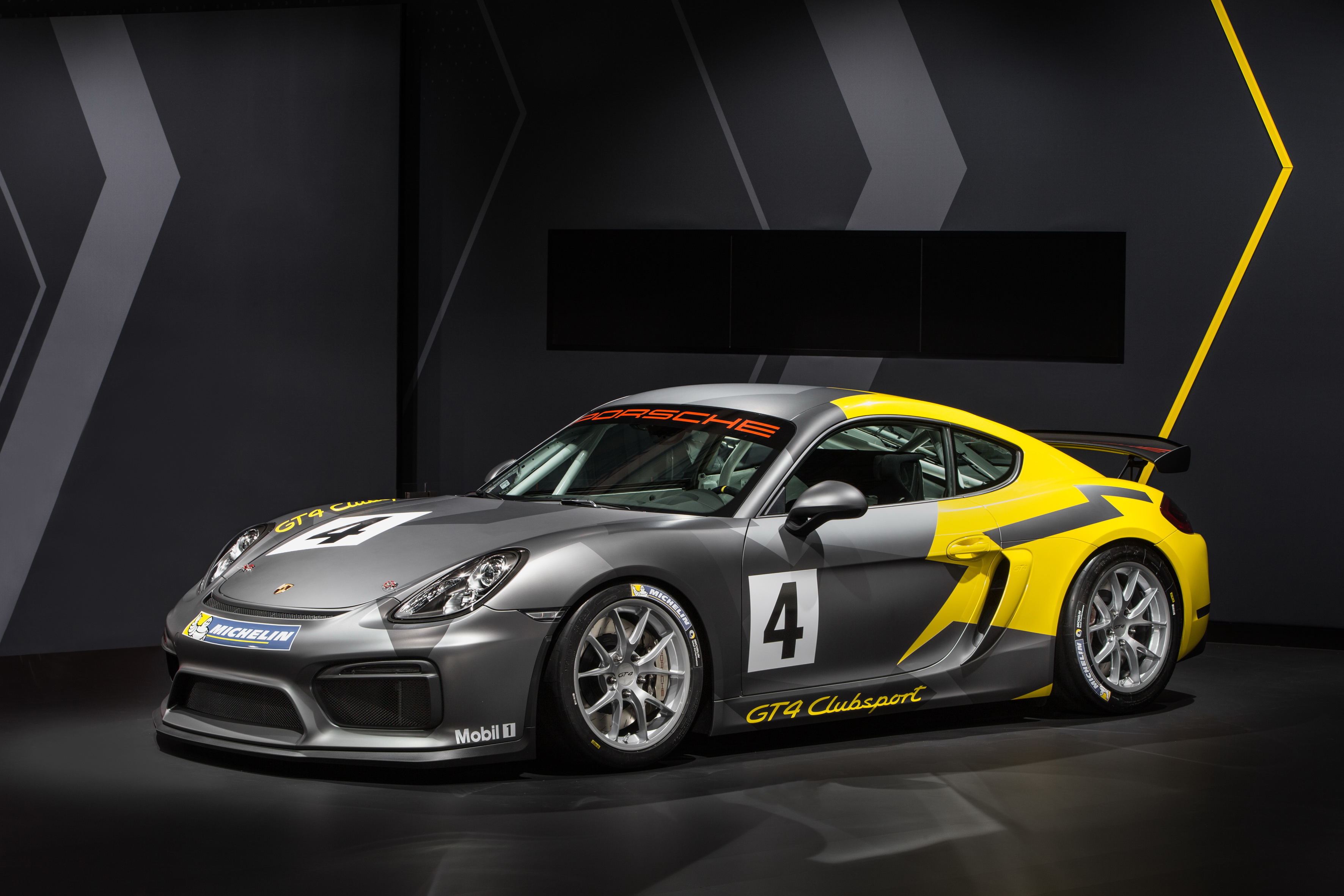 Yeni Porsche Cayman GT4, LA'da görücüye çıktı