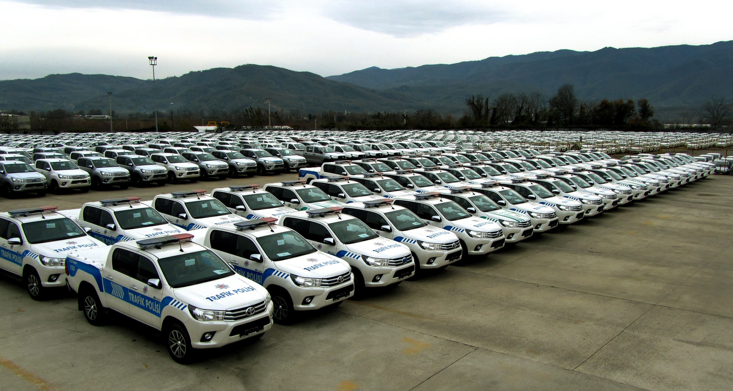 Emniyet Genel Müdürlüğü'nün tercihi Toyota Hilux oldu