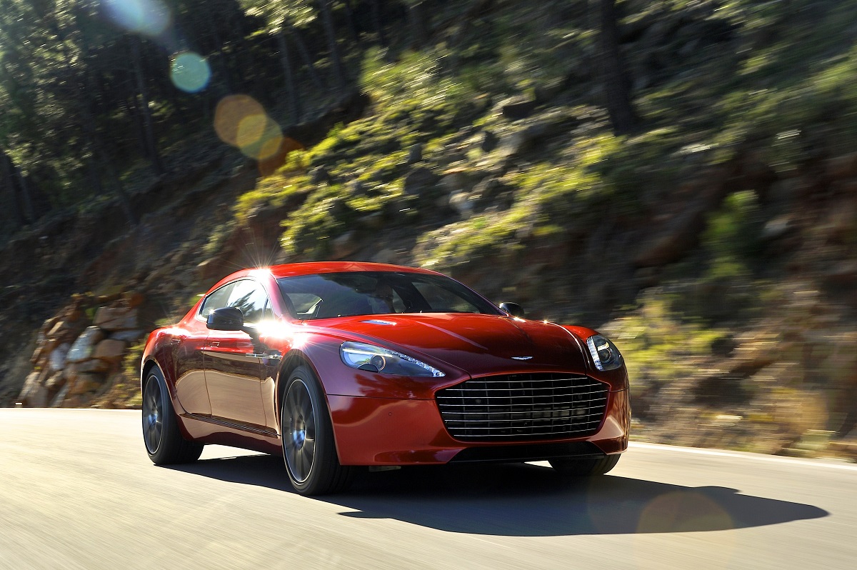 En güçlü 4 kapılı Aston Martin, Türkiye'de