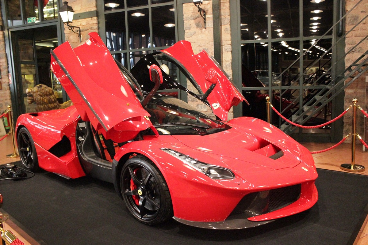 Özel üretim ''La Ferrari'' Rahmi M. Koç Müzesi’nde