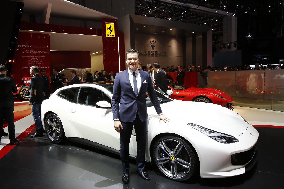 Ferrari GTC4Lusso Ekim'de geliyor!