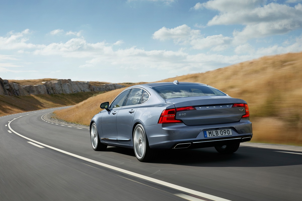 Volvo S90'a en iyi tasarım ödülü