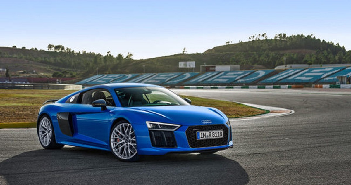 Dünyanın en iyi performanlı otomobili Audi R8 Coupe seçildi