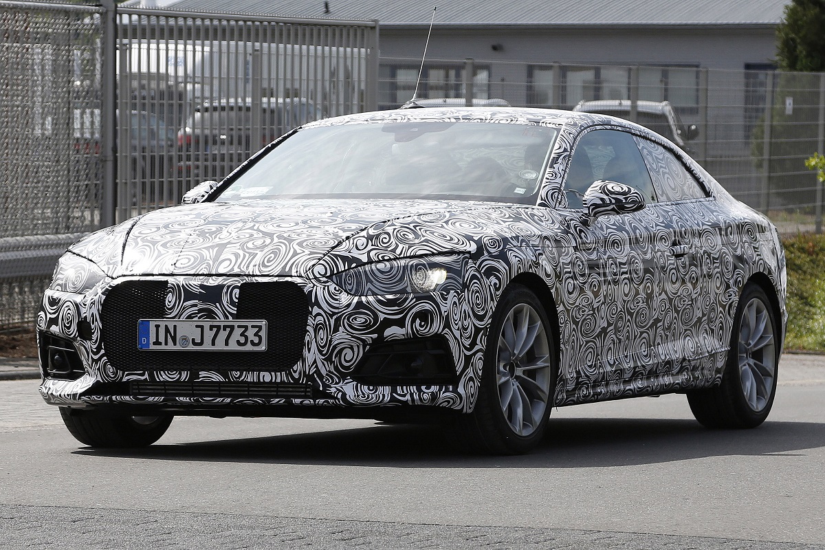 Yeni Audi A5, perdelerini araladı