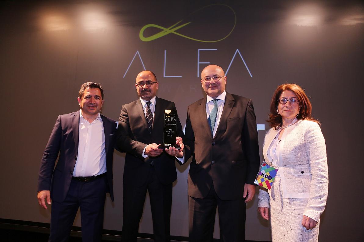 Renault'a iki yeni ödül