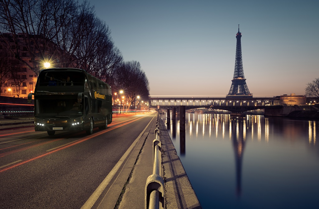 Euro 2008 takımları Continental ile Fransa'yı turluyor