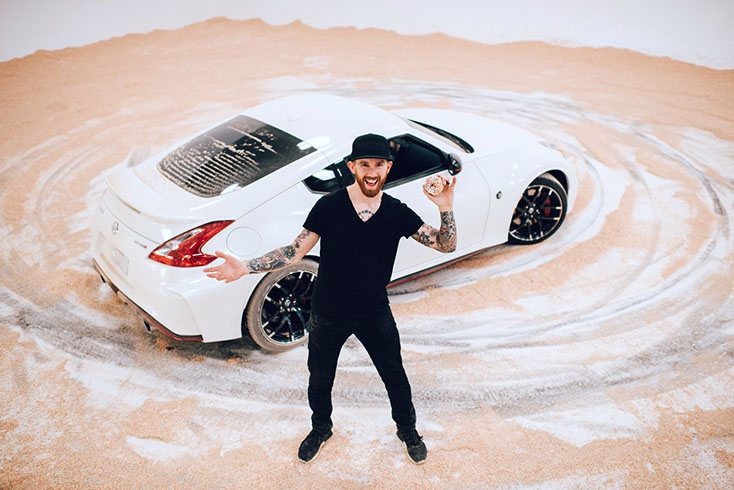 Nissan 370Z NISMO ile kek süsleme tarifi