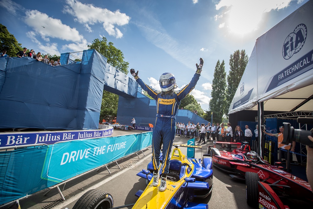 Renault'dan, Formula E zaferi
