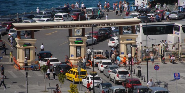 Bayram dönüşü trafik yoğunluğu yaşandı