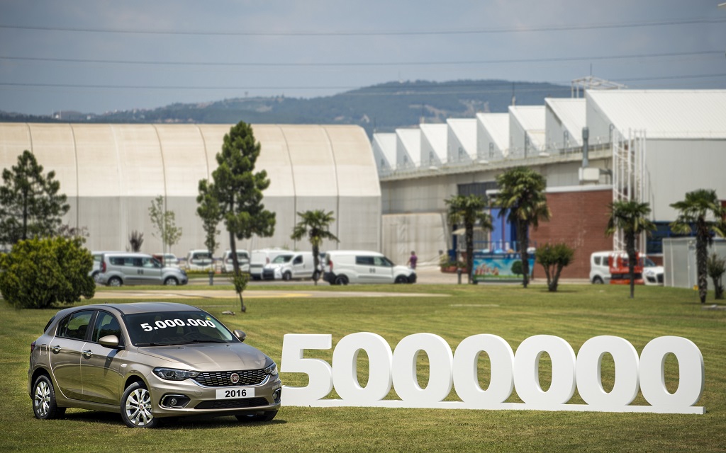 Tofaş'tan 5 milyonuncu Egea gururu