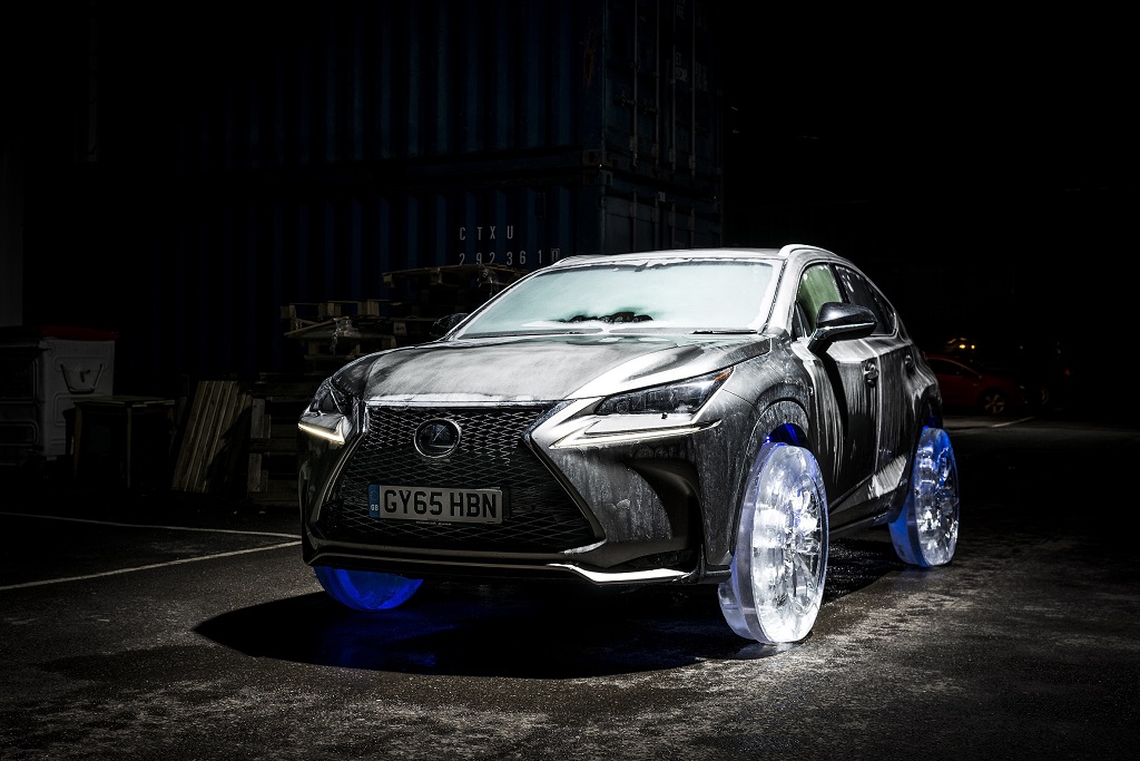 Lexus, dünyanın ilk buzdan lastiği ile ödül aldı