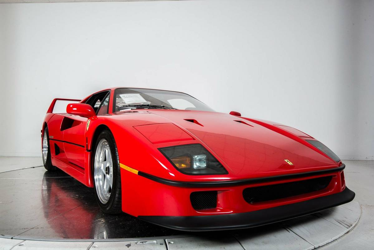 90 model Ferrari'ye 1.59 milyon dolar fiyat etiketi