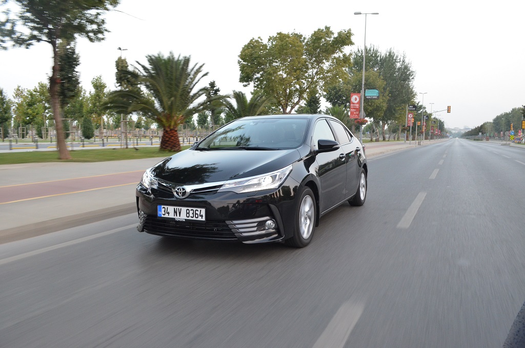 HAFTANIN OTOMOBİLİ : TOYOTA COROLLA