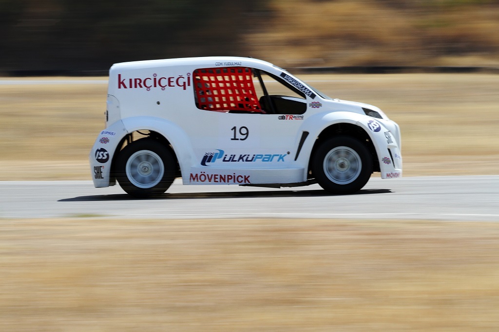 V1 Challence'da Burak Çukurova zaferi