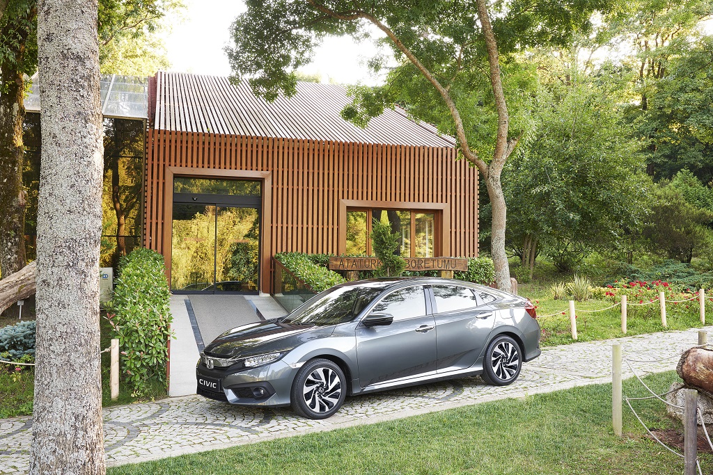 Honda Civic Sedan tamamen yenilendi!