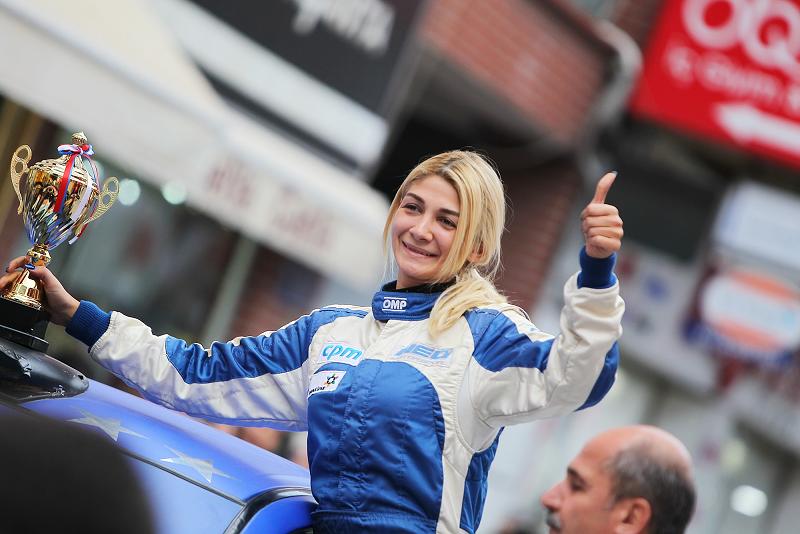 Simin Bıçakcıoğlu'ndan güçlü rekor