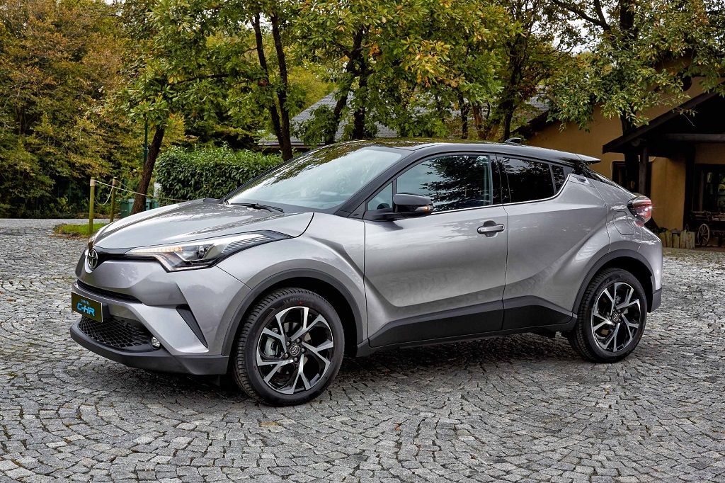 Toyota C-HR Türkiye'de ilk kez Bursa Otoshow'da