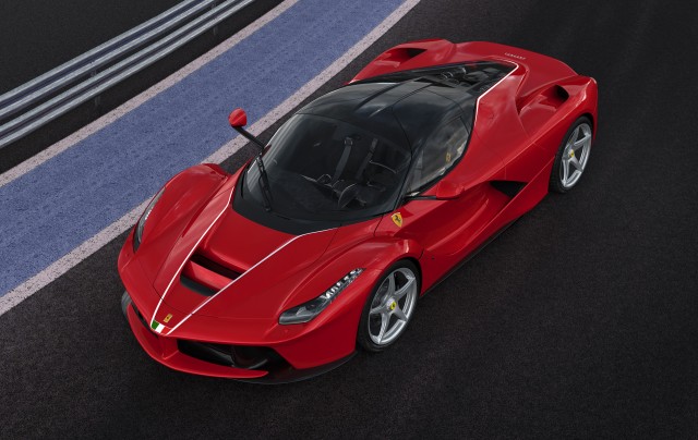500. LaFerrari 7 milyon dolara satıldı.