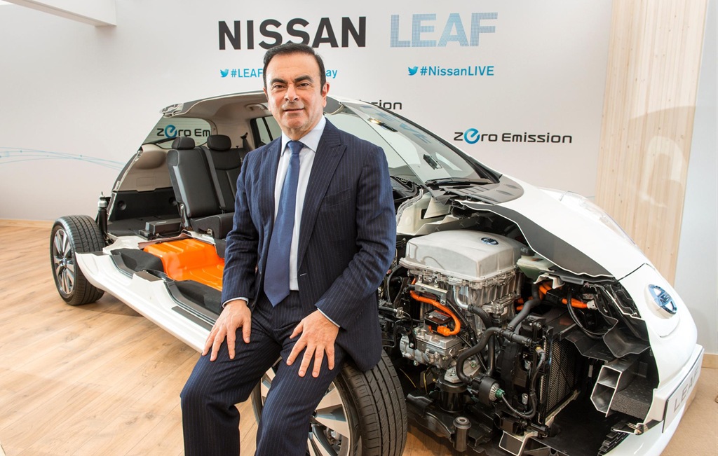 Mitsubishi yönetim kurulu başkanı Carlos Ghosn oldu.