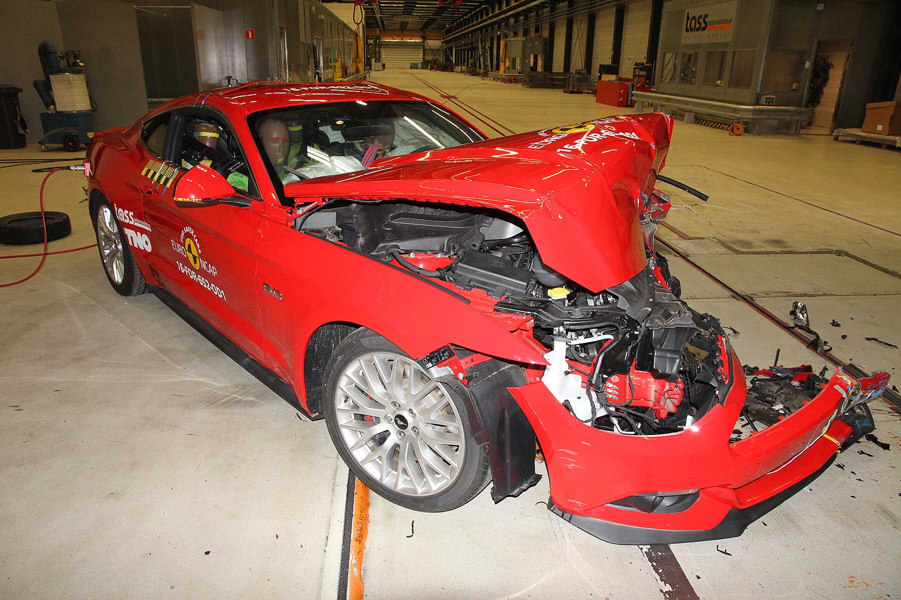 EuroNCAP'te Ford Mustang şoku.