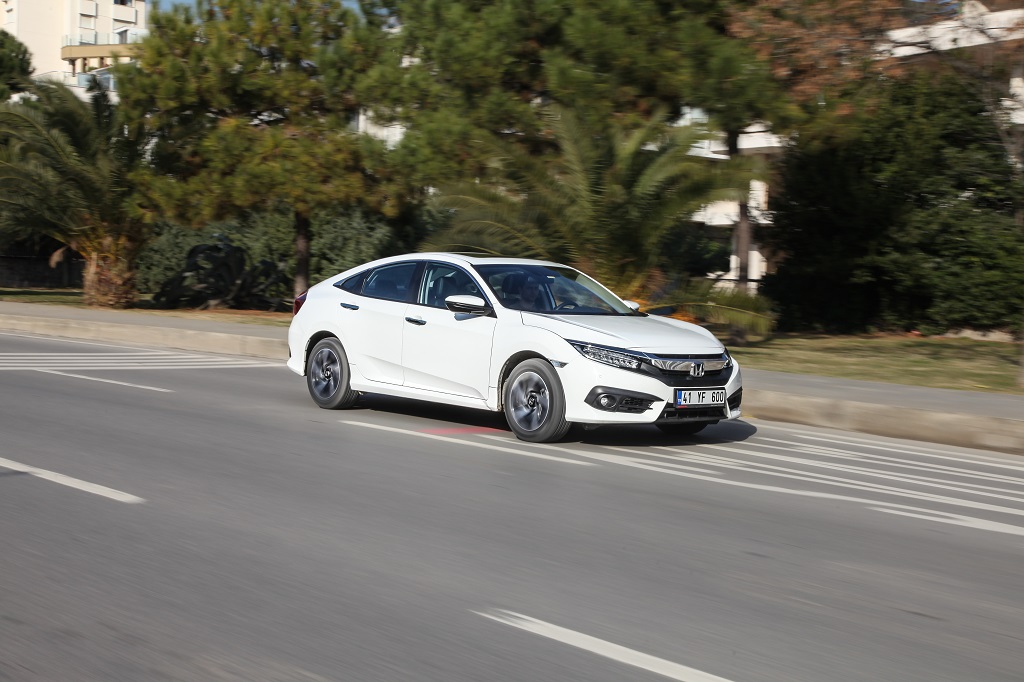 SÜRÜŞ İZLENİMİ: HONDA CIVIC SEDAN