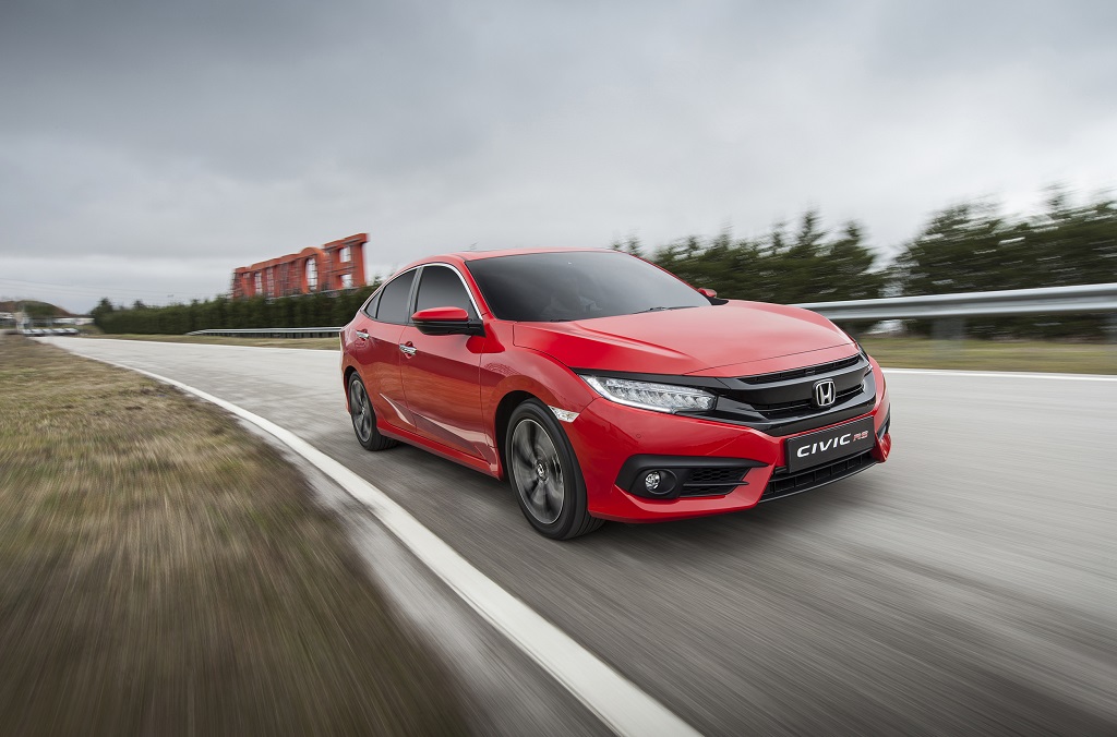 Honda'nın yeni tutkusu Civic RS satışa sunuluyor