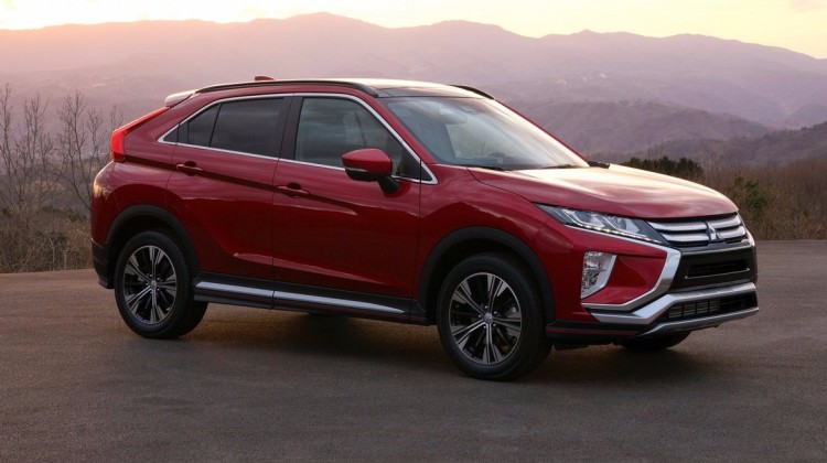 Mitsubishi'nin yeni SUV'u Eclipse kendini gösterdi