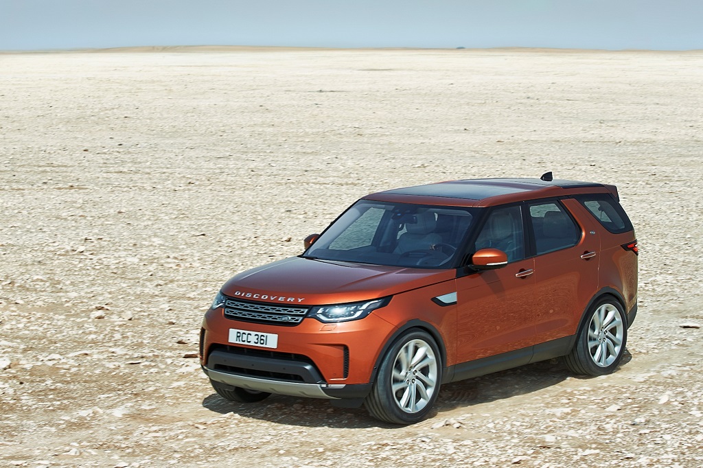 Yeni Land Rover Discovery showroomlardaki yerini aldı