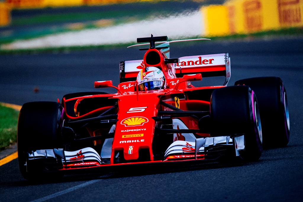 Formula 1 sezonu Ferrari zaferi ile başladı