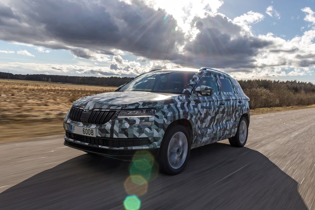 Skoda, yeni kompakt SUV'una Karoq ismini verdi