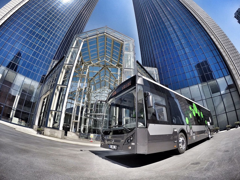 Yüzde yüz yerli akıllı otobüs IBUS Kocaeli'ye ulaştı