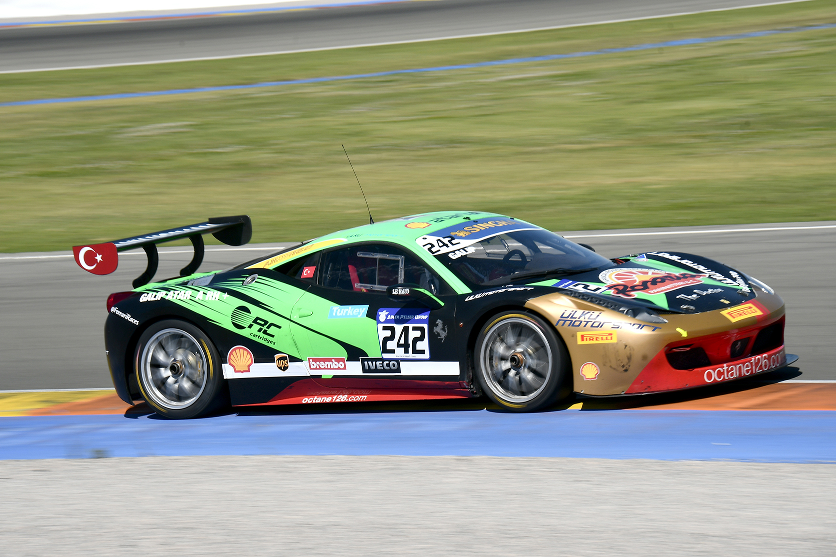 Galip Atar kıl payıyla ikinci oldu!