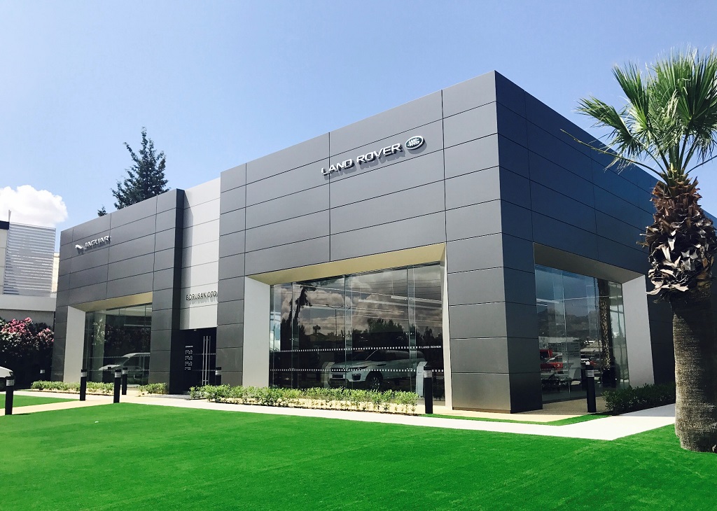 Borusan Oto KKTC showroomunu hizmete açtı