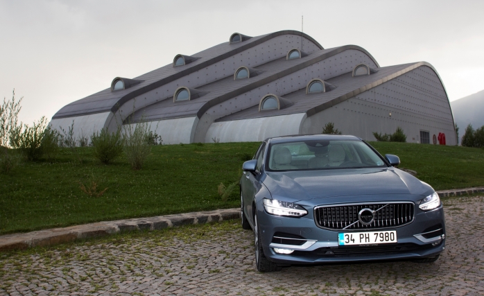 Volvo S90 lansmanına “Altın Pusula” ödülü