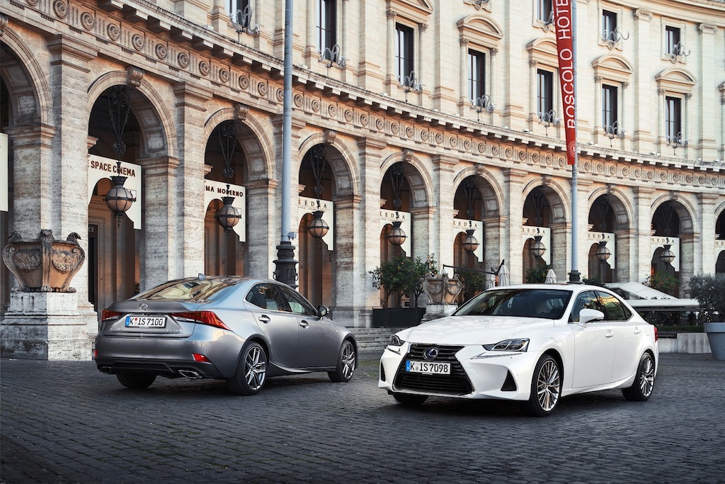 Lexus 6 yıldır zirvede