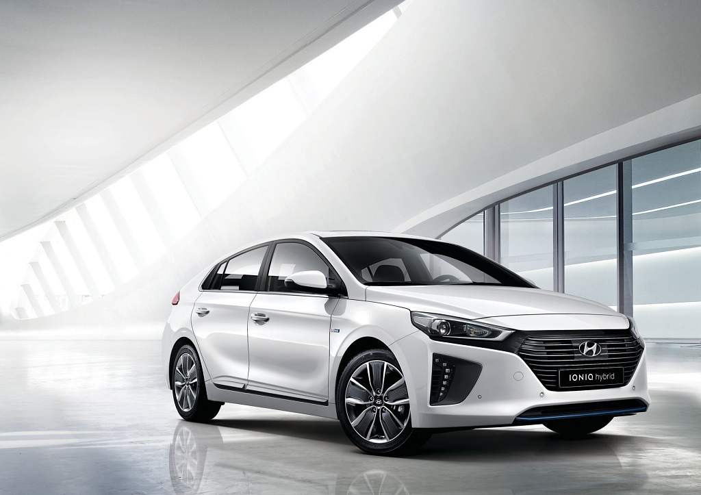 Hyundai IONIQ Hybrid Türkiye yollarında! İşte fiyatı...