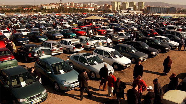 İkinci el araç pazarında bayram hareketliliği