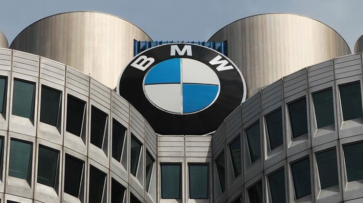 Alman devi beklenen karını aştı