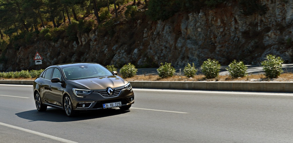 Renault ve Dacia'dan okula dönüş kampanyası